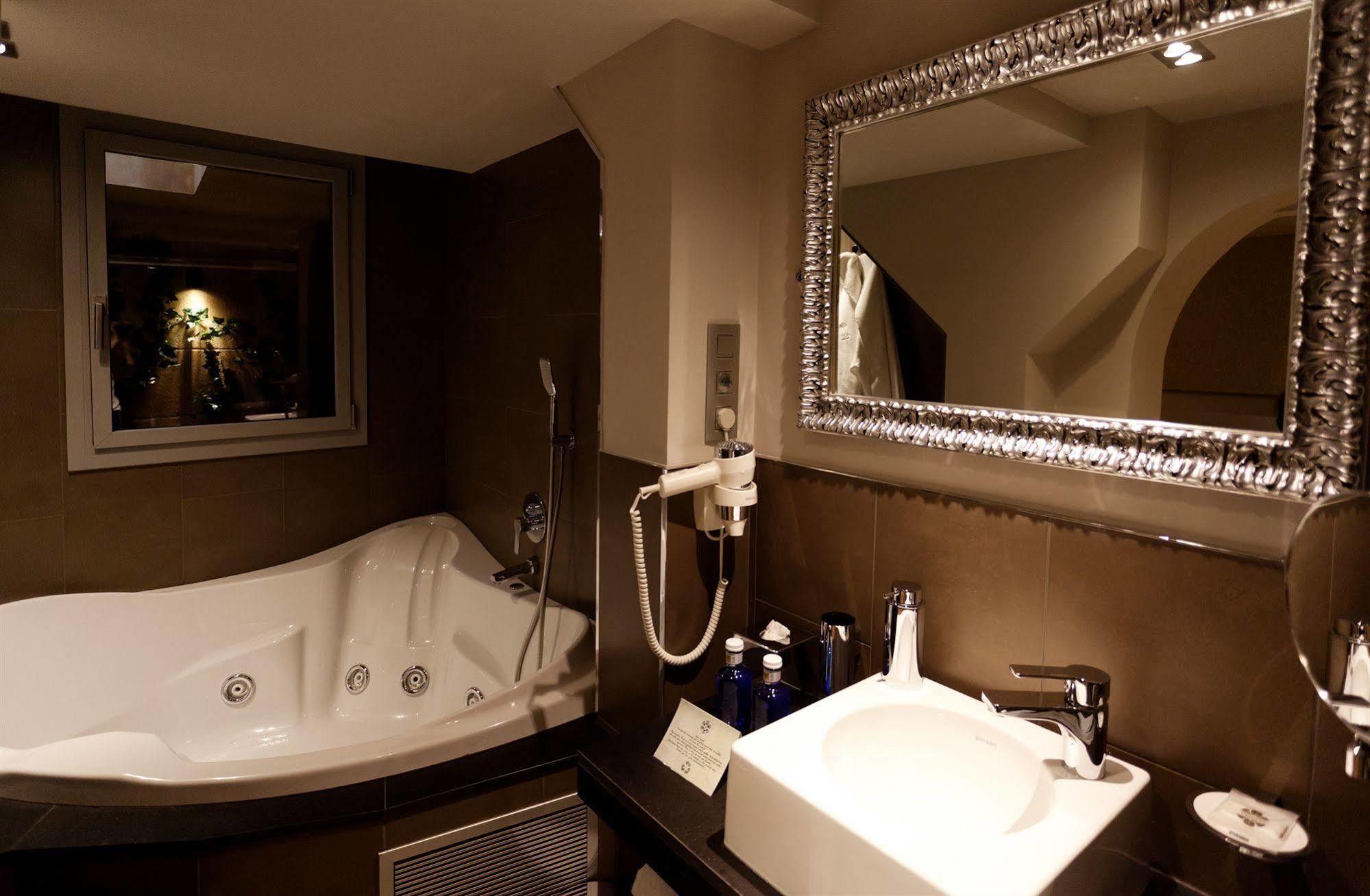 Vasanta Powered By Sonder Hotel Barcelona Bagian luar foto
